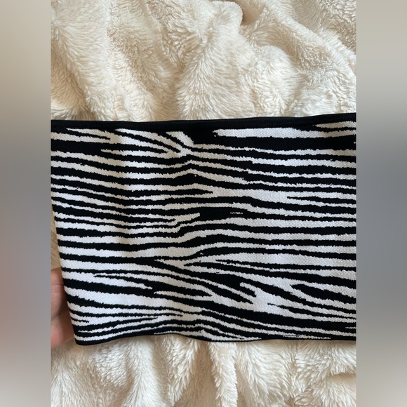 Aritzia top - Picture 4 of 4